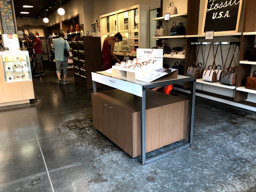 Watch Store «Fossil Outlet Store», reviews and photos, 18521 Outlet Blvd #725, Chesterfield, MO 63005, USA
