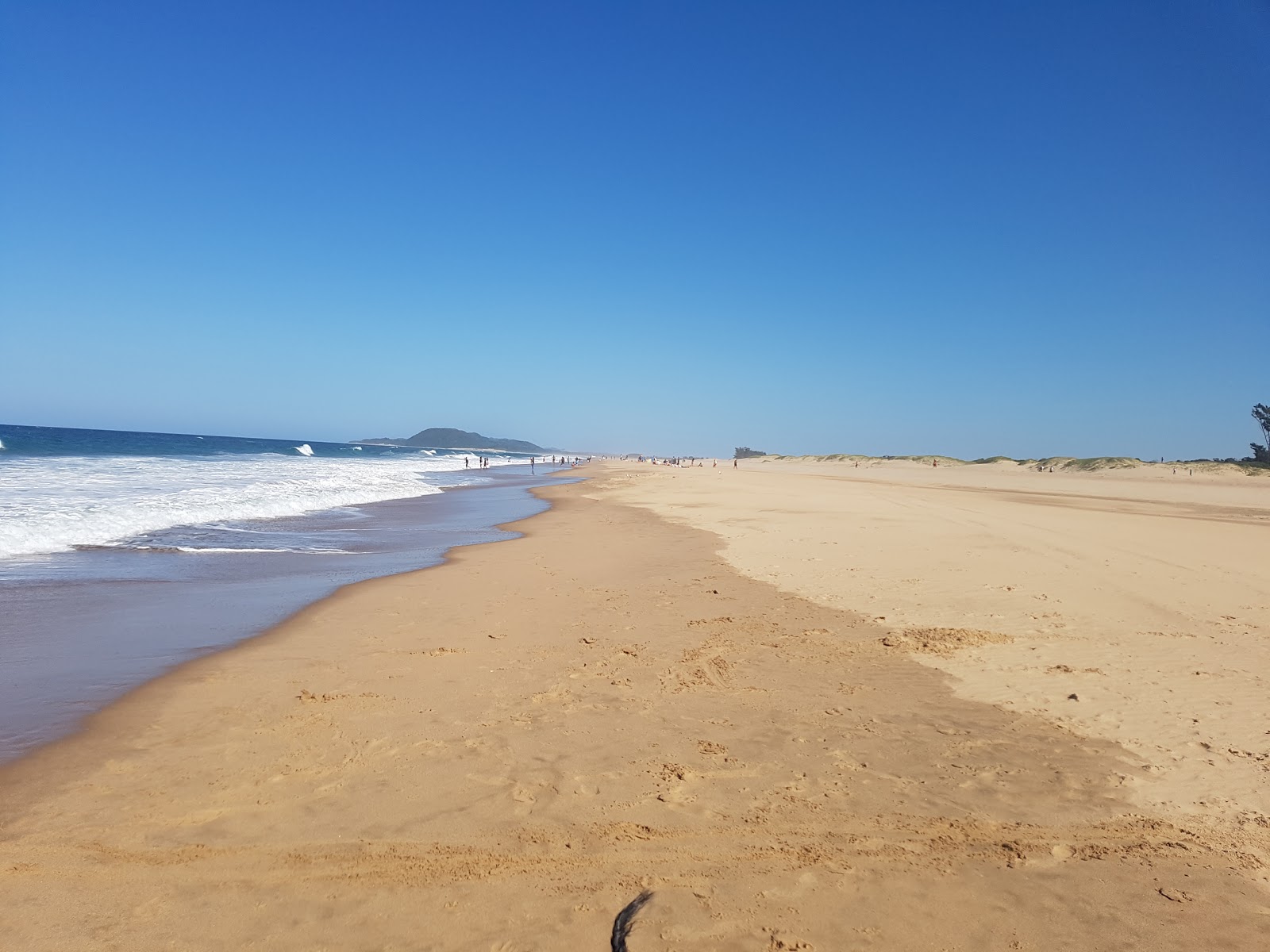 Jabula beach的照片 带有碧绿色水表面