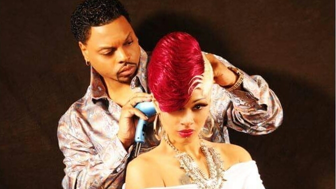 Salon Outlandish 45237