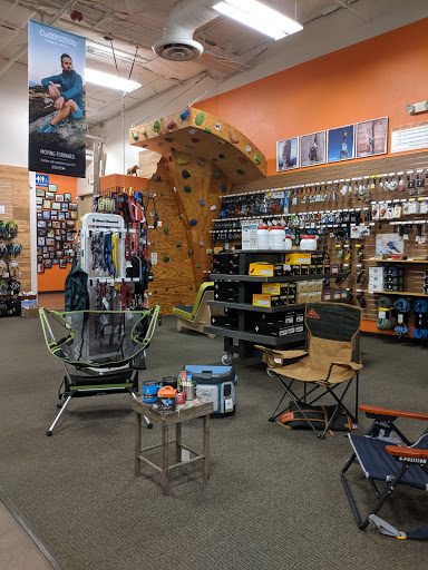 Outdoor Sports Store «Summit Hut», reviews and photos, 7745 N Oracle Rd, Oro Valley, AZ 85704, USA