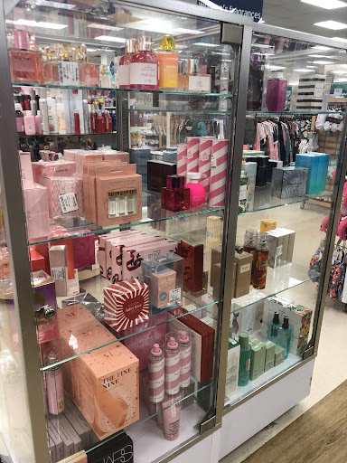 Department Store «Marshalls & HomeGoods», reviews and photos, 701 NJ-440, Jersey City, NJ 07304, USA