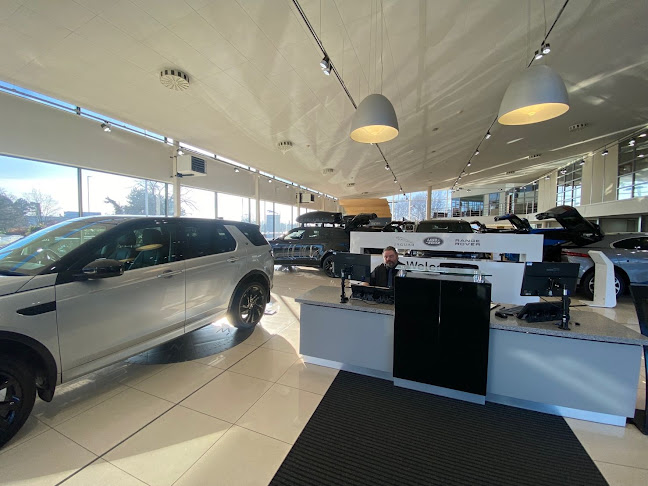 Reviews of Marshall Land Rover Leicester in Leicester - Car dealer