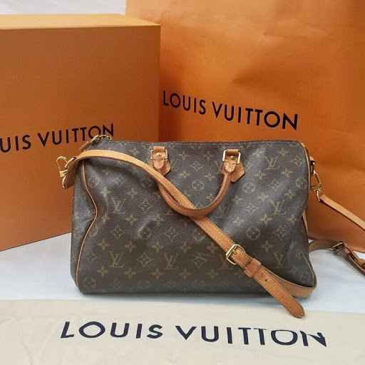 Used Clothing Store «Clothes Mentor Arlington Heights», reviews and photos, 862 W Dundee Rd, Arlington Heights, IL 60004, USA