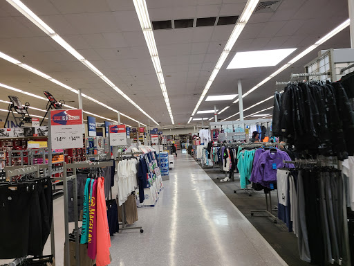 Sporting Goods Store «Academy Sports + Outdoors», reviews and photos, 1414 N Loop 336 W, Conroe, TX 77304, USA