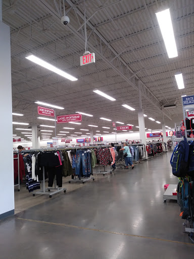 Clothing Store «Burlington Coat Factory», reviews and photos, 2721 West Expressway 83, Harlingen, TX 78552, USA