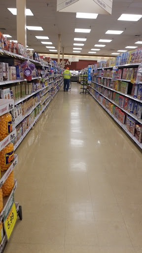 Grocery Store «Schnucks», reviews and photos, 4500 W Lloyd Expy, Evansville, IN 47712, USA