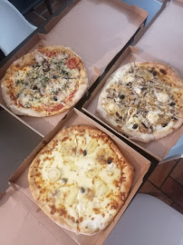 Plats et boissons du Pizzeria Les 3 Pizz' à Saint-Raphaël - n°10