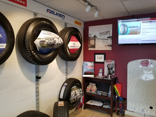 Tire Shop «HomeTowne Auto Repair and Tire of Woodbridge», reviews and photos, 15698 Jefferson Davis Hwy, Woodbridge, VA 22191, USA