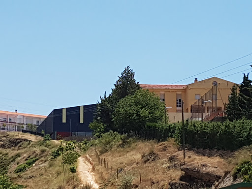 Pabellon Polideportivo Manuel Robles, Escuela en Monachil,Granada