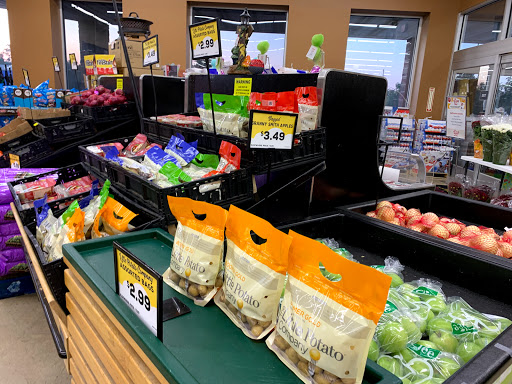 Grocery Store «Grocery Outlet Bargain Market», reviews and photos, 110 Old York Rd, New Cumberland, PA 17070, USA