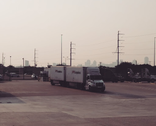 Trucking Company «XPO Logistics», reviews and photos, 5020 Calvert St, Dallas, TX 75247, USA