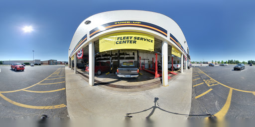 Auto Repair Shop «Meineke Car Care Center», reviews and photos, 2575 E Main St, Plainfield, IN 46168, USA