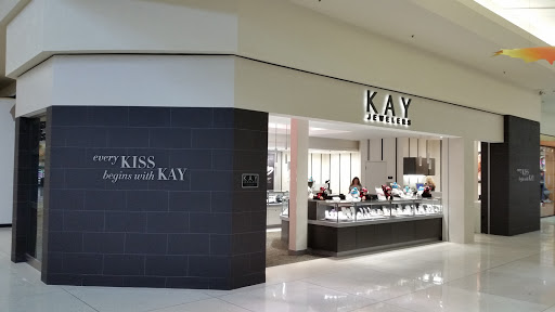 Shopping Mall «Oakland Mall», reviews and photos, 412 W 14 Mile Rd, Troy, MI 48083, USA