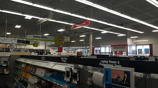 Office Supply Store «Staples», reviews and photos, 653 W Edgar Rd, Linden, NJ 07036, USA