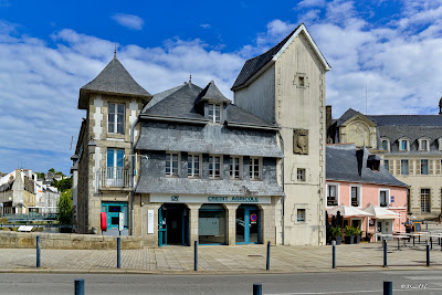 CRÉDIT AGRICOLE QUIMPERLÉ BASSE VILLE à Quimperlé