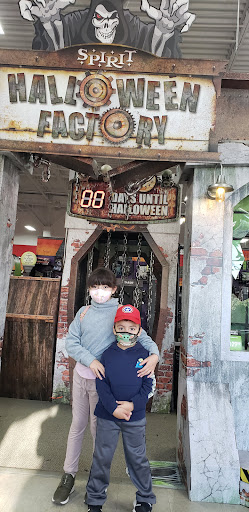 Clothing Store «Old Navy», reviews and photos, 13915 20th Ave, College Point, NY 11356, USA