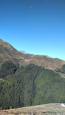 Cabane de Besset à Bonac-Irazein
