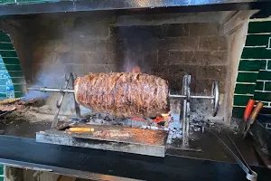 Ye Gör Cağ Kebabı image
