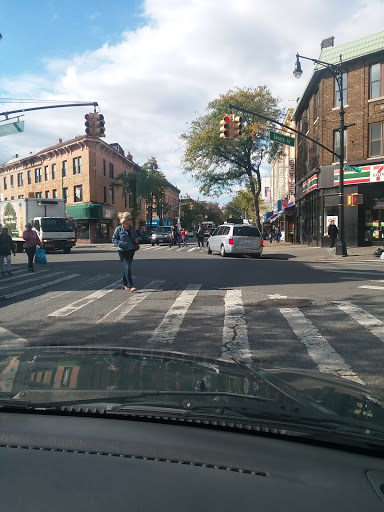 Convenience Store «7-Eleven», reviews and photos, 57-1 Myrtle Ave, Ridgewood, NY 11385, USA