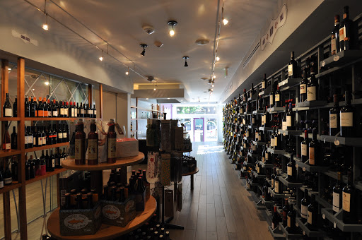 Wine Store «DCanter Wine Boutique», reviews and photos, 545 8th St SE, Washington, DC 20003, USA