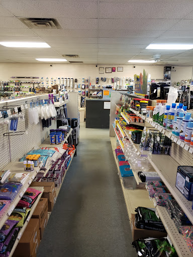 Tropical Fish Store «Monfort Aquarium & Pet», reviews and photos, 6520 Colerain Ave, Cincinnati, OH 45239, USA