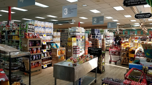 Supermarket «Best Market Astoria», reviews and photos, 19-30 37th St, Astoria, NY 11105, USA