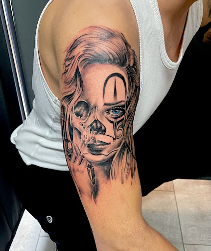 Arnold Ink Tattoostudio & Piercing