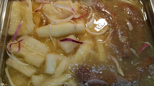 Latin American Restaurant «La Familia Latin Hot Food & Grocery», reviews and photos, 120 E Brandon Blvd, Brandon, FL 33511, USA