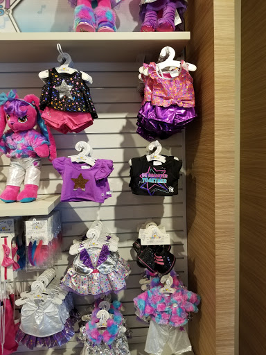 Toy Store «Build-A-Bear Workshop», reviews and photos, 4130 Summit Plaza Dr, Louisville, KY 40241, USA