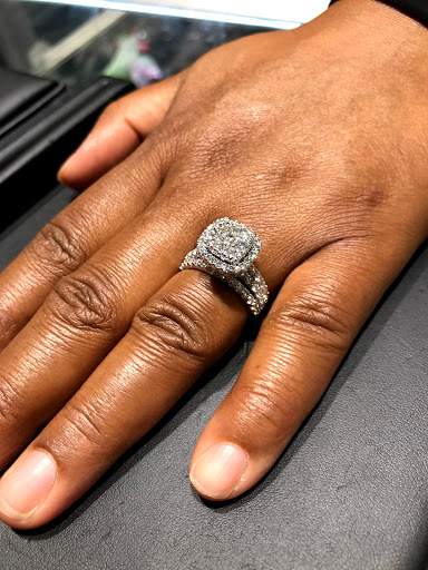 Jewelry Store «Unclaimed Diamonds», reviews and photos, 113 S 8th St, Philadelphia, PA 19106, USA