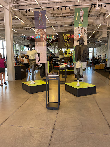 Clothing Store «Nike Miami», reviews and photos, 1035 Lincoln Rd, Miami Beach, FL 33139, USA