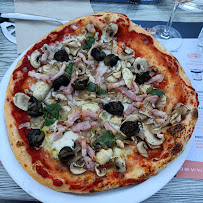 Plats et boissons du Pizzas à emporter Pizza vostra à Gevrey-Chambertin - n°2