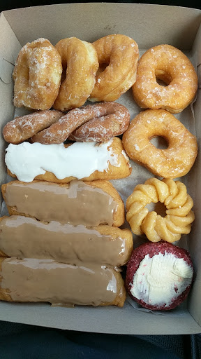 Donut Shop «The Donut Stop», reviews and photos, 3120 W Clay St, St Charles, MO 63301, USA