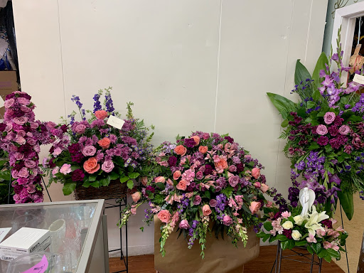 Florist «Send Your Love Flowers & Balloons», reviews and photos, 1417 SW Military Dr, San Antonio, TX 78221, USA