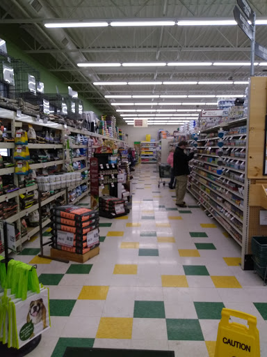 Pet Supply Store «Pet Supplies Plus», reviews and photos, 5161 Gull Rd, Kalamazoo, MI 49048, USA