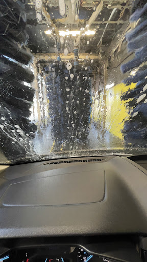 Car Wash «Washman Car wash», reviews and photos, 510 SE Grand Ave, Portland, OR 97214, USA