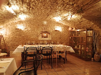 Atmosphère du Restaurant français Restaurant Au Caveau à Bruley - n°10