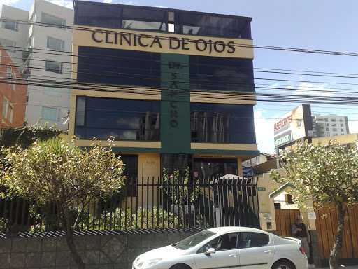 Clinicas operacion miopia en Quito
