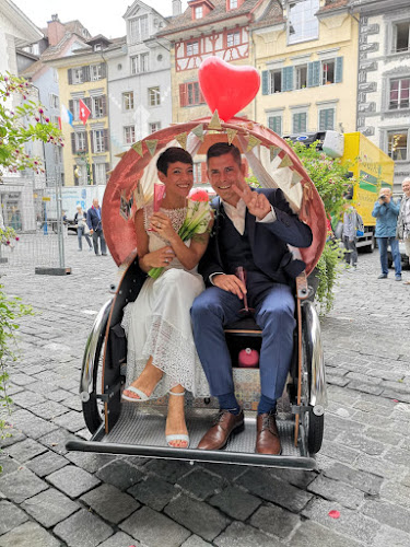 Manuelitos - Rikscha Stadt Luzern - Stadtrundfahrt / Hochzeits- u. Geburtstagsfahrten / Taxi