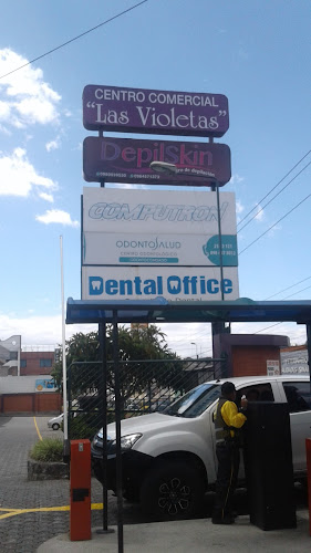 Centro Comercial Las Violetas - Quito