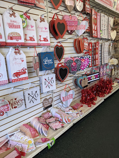 Dollar Store «Dollar Tree», reviews and photos, 8418 Van Nuys Blvd, Panorama City, CA 91402, USA