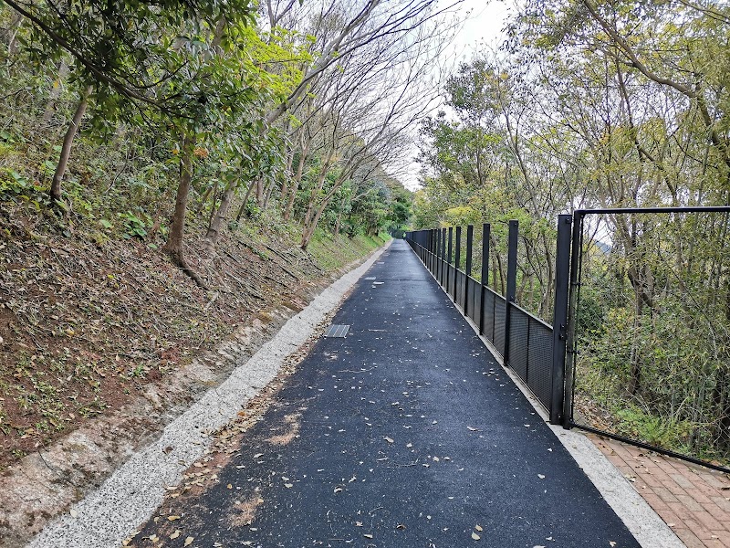 長崎市総合運動公園 多目的広場 長崎県長崎市柿泊町 公園 グルコミ