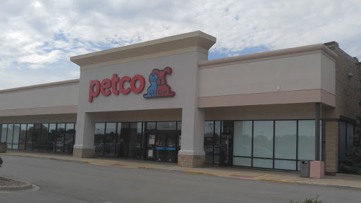 Pet Supply Store «Petco Animal Supplies», reviews and photos, 1400f 75th St, Downers Grove, IL 60516, USA