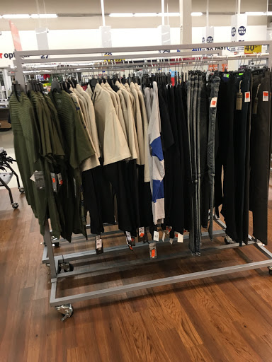 Department Store «Walmart Supercenter», reviews and photos, 2001 W Maple Rd, Troy, MI 48084, USA