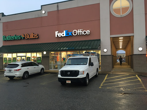 Print Shop «FedEx Office Print & Ship Center», reviews and photos, 4120 E McCain Blvd #110, North Little Rock, AR 72117, USA