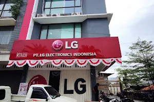 LG Service Center Palembang image