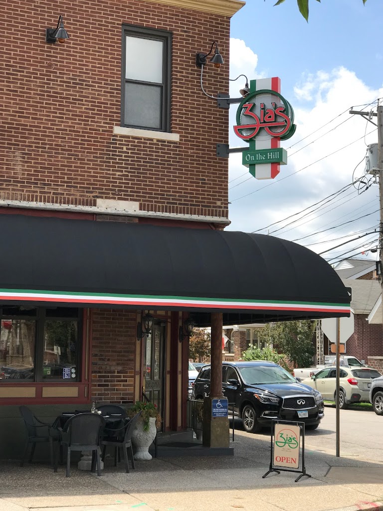 Zia's Restaurant 63110