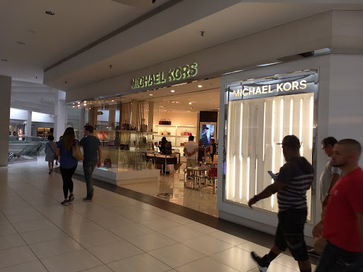 Fashion Accessories Store «Michael Kors», reviews and photos, 5 Woodfield Mall e, Schaumburg, IL 60173, USA