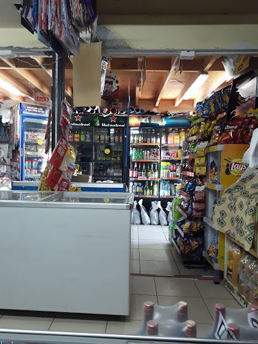 Opiniones de Minimarket Esquina La Llanura en Chillán - Supermercado