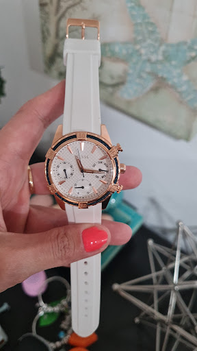 Clothing Store «GUESS Factory», reviews and photos, 12801 W Sunrise Blvd #631, Sunrise, FL 33323, USA